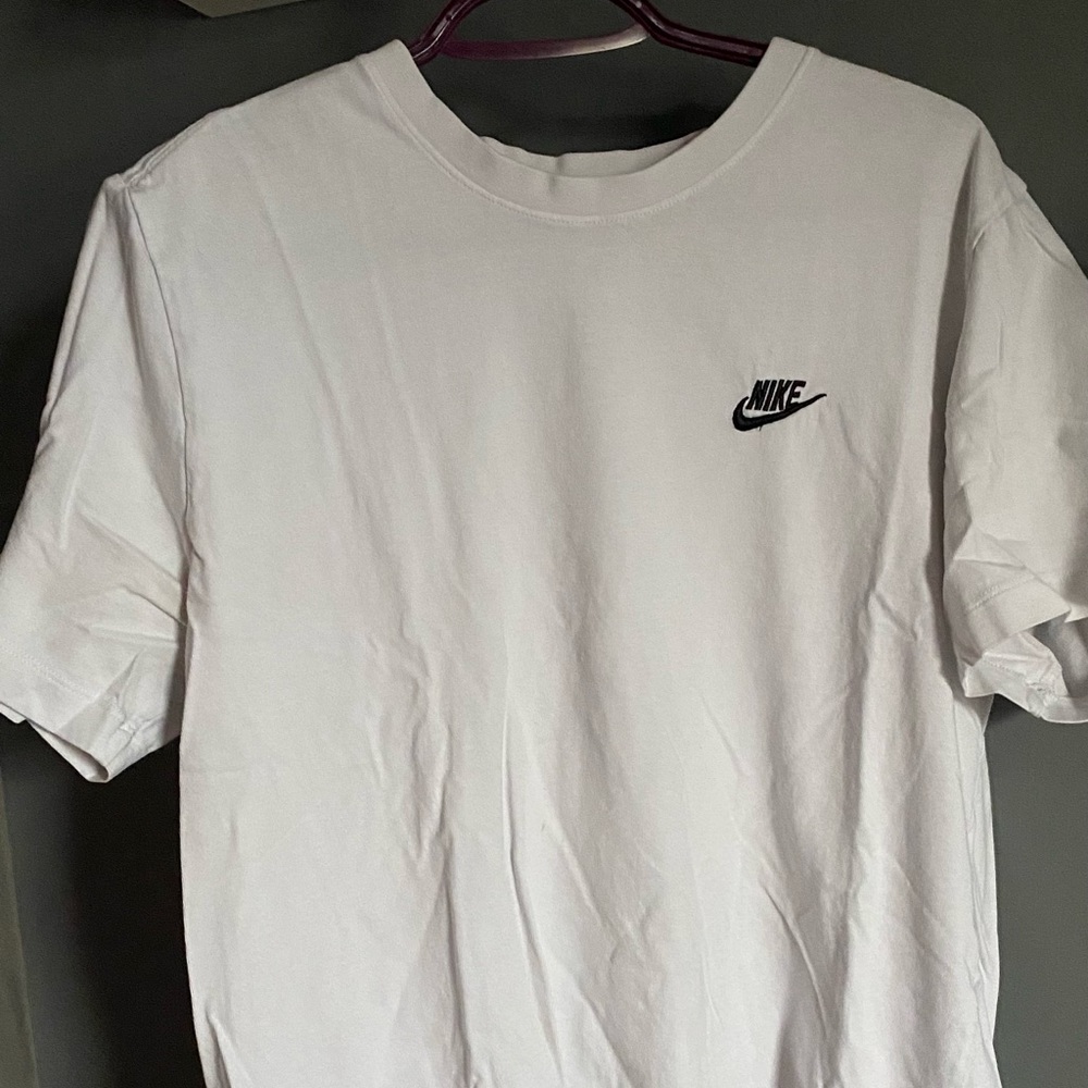 Nike T-shirt